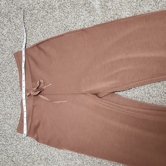 Lounge Set, Size S - Picture 6 of 12